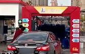 常州中石化FX-11-7雙風(fēng)機(jī)7刷電腦洗車機(jī)設(shè)備交付使用，現(xiàn)場(chǎng)排起來(lái)了長(zhǎng)龍。