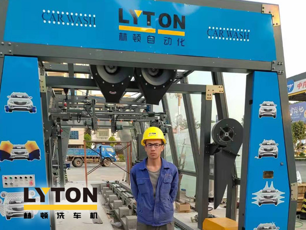 提前布局，拓客引流！華南湛江吳川電力加油站選配林頓FX11型隧道式全自動洗車機