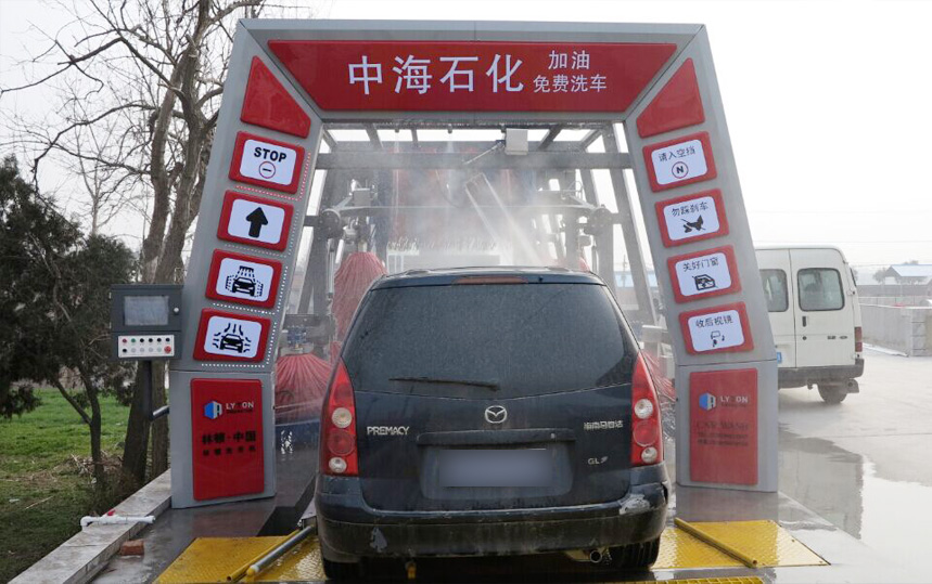 FX-11系列隧道連續(xù)式洗車(chē)機(jī)